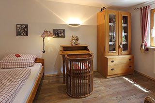Ferienwohnungen Mitteldorf - Wohnung Lisa - Kinderzimmer Ferienwohnungen Mitteldorf - Wohnung Lisa - Kinderzimmer